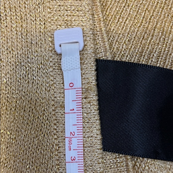 St. John Metallic Gold Shimmer Sleeveless Tank Women’s Camisole Blouse Top Shirt - Picture 9 of 10